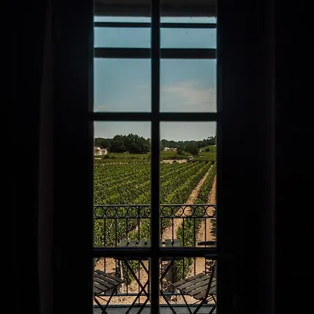 Du Château Le Conte Au Coeur Du Vignoble De Emilion 4* Saint-Émilion