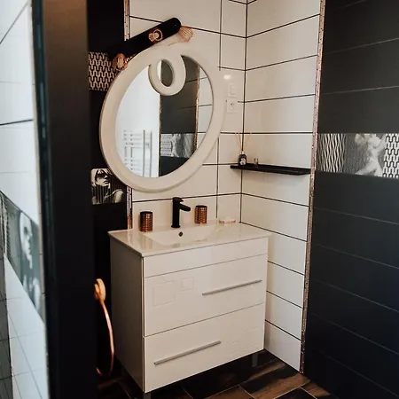 Du Château Le Conte Au Coeur Du Vignoble De Emilion 4* Saint-Émilion