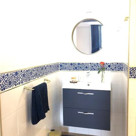 Du Château Le Conte Au Coeur Du Vignoble De Emilion 4*