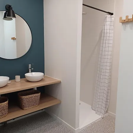 Du Château Le Conte Au Coeur Du Vignoble De Emilion 4*