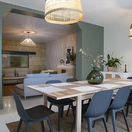 Du Château Le Conte Au Coeur Du Vignoble De Emilion Saint-Émilion