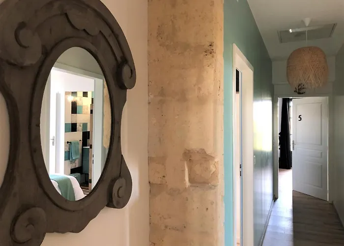 D'hote & Chateau Le Conte - Emilion Gæstehus 4*