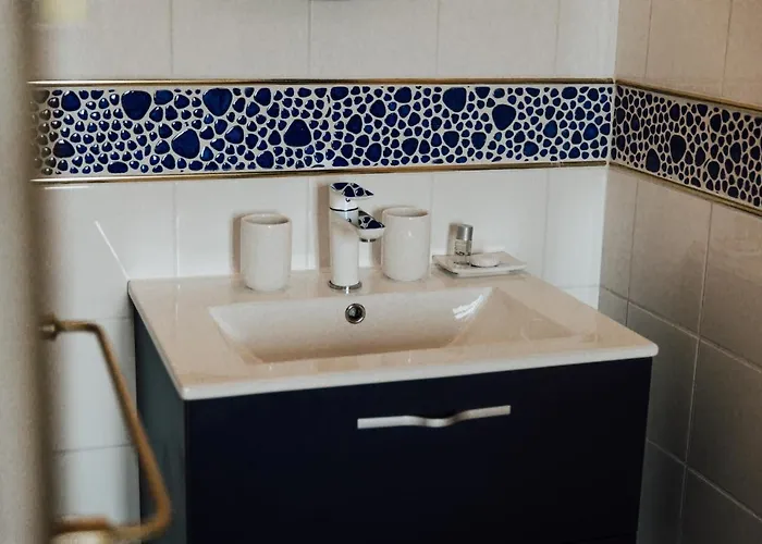 D'hote & Chateau Le Conte - Emilion 4*