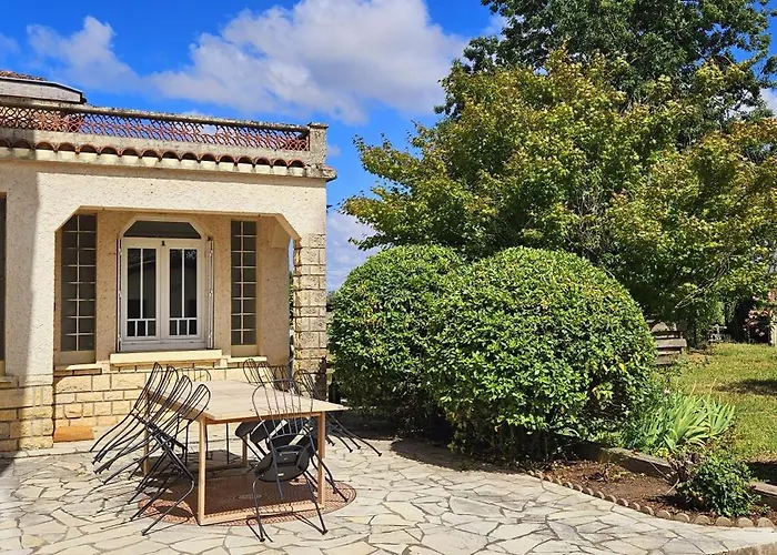 D'hote & Chateau Le Conte - Emilion 4*